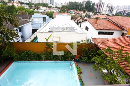Casa à venda com 586m², 4 quartos e 5 vagas Casa à venda com 586m², 4 quartos e 5 vagasquarto 2 vista