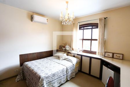 Casa à venda com 586m², 4 quartos e 5 vagas Casa à venda com 586m², 4 quartos e 5 vagassuíte 1