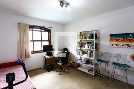 Casa à venda com 586m², 4 quartos e 5 vagas Casa à venda com 586m², 4 quartos e 5 vagasquarto 2