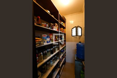 Casa à venda com 586m², 4 quartos e 5 vagas Casa à venda com 586m², 4 quartos e 5 vagasCozinha