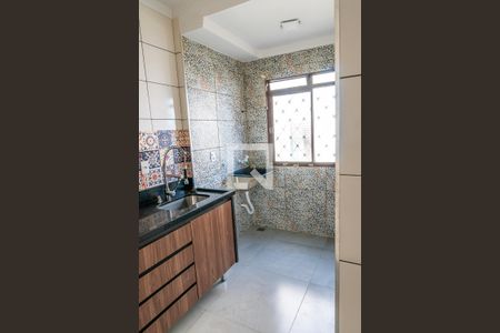 Apartamento para alugar com 49m², 2 quartos e 1 vaga Apartamento para alugar com 49m², 2 quartos e 1 vagaCozinha e Área de Serviço