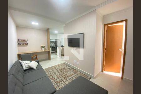 Sala de casa de condomínio para alugar com 2 quartos, 110m² em Vila Gustavo, São Paulo