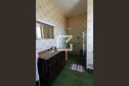 Casa à venda com 284m², 4 quartos e 3 vagasBanheiro da Suíte 1