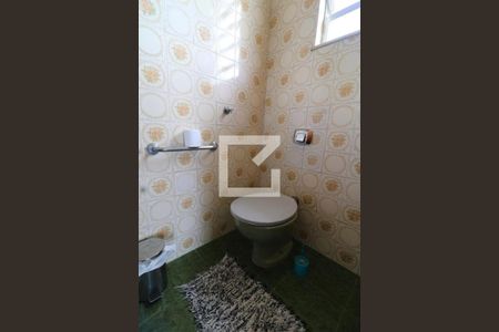 Casa à venda com 284m², 4 quartos e 3 vagasBanheiro da Suíte 1