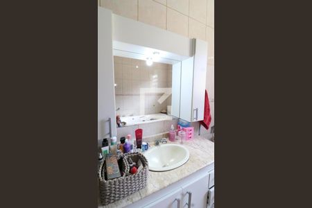 Casa à venda com 284m², 4 quartos e 3 vagasBanheiro