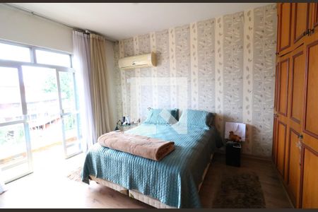 Casa à venda com 284m², 4 quartos e 3 vagasQuarto 1