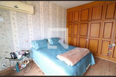 Casa à venda com 284m², 4 quartos e 3 vagasQuarto 1