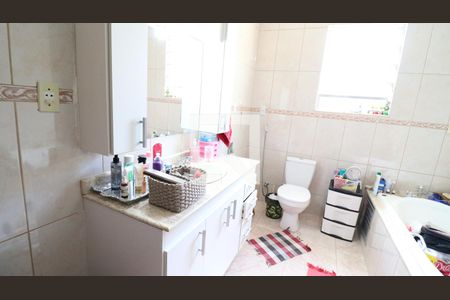 Casa à venda com 284m², 4 quartos e 3 vagasBanheiro