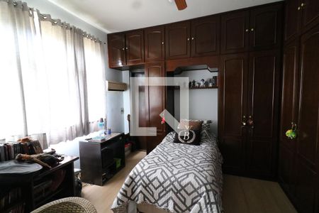 Casa à venda com 284m², 4 quartos e 3 vagasSuíte 2