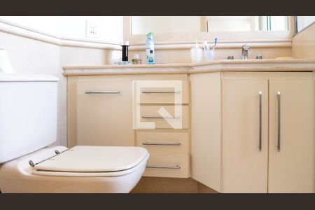 Apartamento para alugar com 312m², 4 quartos e 4 vagasBanheiro da Suíte 1