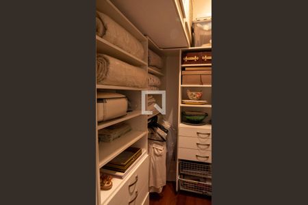 Apartamento para alugar com 312m², 4 quartos e 4 vagasCloset