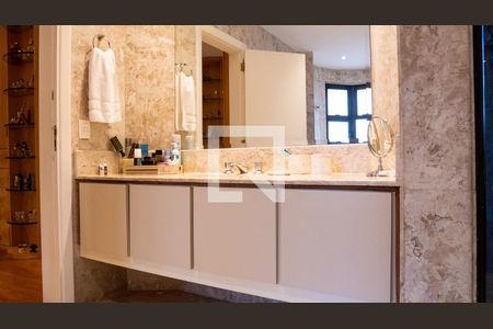 Apartamento para alugar com 312m², 4 quartos e 4 vagasBanheiro da Suíte 4