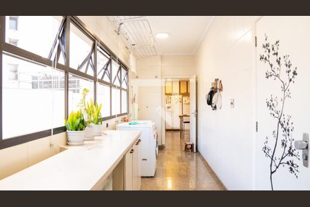 Apartamento para alugar com 312m², 4 quartos e 4 vagasÁrea de Serviço