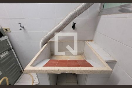 Casa à venda com 400m², 4 quartos e 10 vagas Casa à venda com 400m², 4 quartos e 10 vagasLavanderia - Casa 2