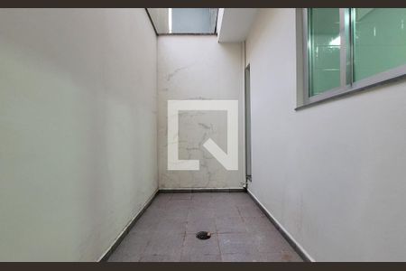 Casa à venda com 400m², 4 quartos e 10 vagas Casa à venda com 400m², 4 quartos e 10 vagasLavanderia - Casa 2