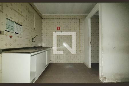 Casa à venda com 400m², 4 quartos e 10 vagas Casa à venda com 400m², 4 quartos e 10 vagasCasa - Fundos