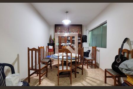 Casa à venda com 400m², 4 quartos e 10 vagas Casa à venda com 400m², 4 quartos e 10 vagasCobertura