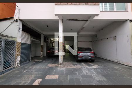 Casa à venda com 400m², 4 quartos e 10 vagas Casa à venda com 400m², 4 quartos e 10 vagasGaragem