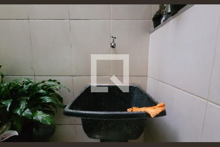 Casa à venda com 400m², 4 quartos e 10 vagas Casa à venda com 400m², 4 quartos e 10 vagasLavanderia