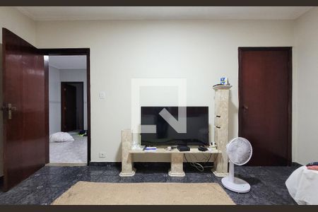 Casa à venda com 400m², 4 quartos e 10 vagas Casa à venda com 400m², 4 quartos e 10 vagasSala - Casa 2