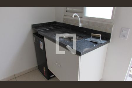 Studio de kitnet/studio para alugar com 1 quarto, 17m² em Jardim Bonfiglioli, São Paulo