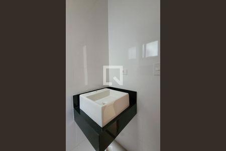 Apartamento à venda com 67m², 2 quartos e 2 vagas Apartamento à venda com 67m², 2 quartos e 2 vagasBanheiro