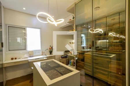 Apartamento à venda com 129m², 1 quarto e 2 vagas Apartamento à venda com 129m², 1 quarto e 2 vagasCloset da Suíte