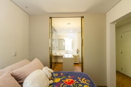 Apartamento à venda com 129m², 1 quarto e 2 vagas Apartamento à venda com 129m², 1 quarto e 2 vagasSuíte