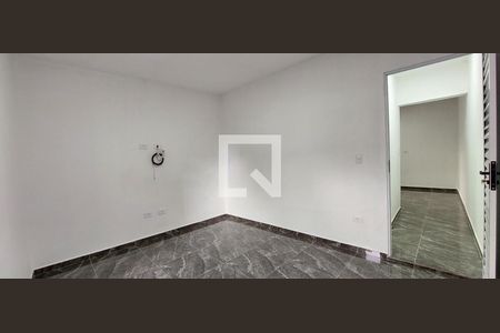 Quarto de casa para alugar com 1 quarto, 55m² em Vila Luzita, Santo André