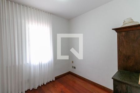 Apartamento à venda com 151m², 4 quartos e 2 vagasQuarto 2