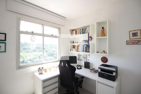 Apartamento à venda com 112m², 3 quartos e 2 vagasQuarto 2