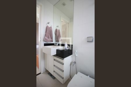 Apartamento à venda com 112m², 3 quartos e 2 vagasBanheiro da Suite