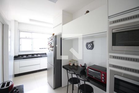 Apartamento à venda com 112m², 3 quartos e 2 vagasCozinha