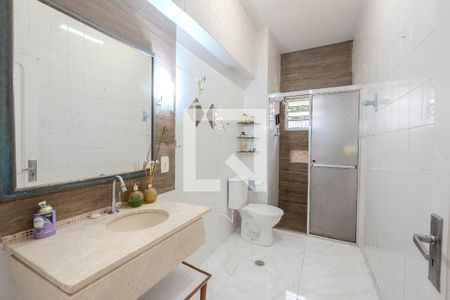 Apartamento à venda com 120m², 2 quartos e sem vaga Apartamento à venda com 120m², 2 quartos e sem vagaBanheiro