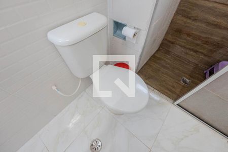 Apartamento à venda com 120m², 2 quartos e sem vaga Apartamento à venda com 120m², 2 quartos e sem vagaBanheiro