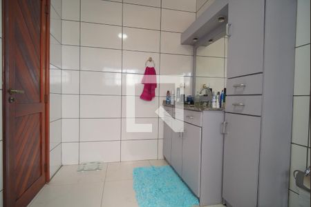 Casa à venda com 360m², 3 quartos e 2 vagas Casa à venda com 360m², 3 quartos e 2 vagasBanheiro da Suíte