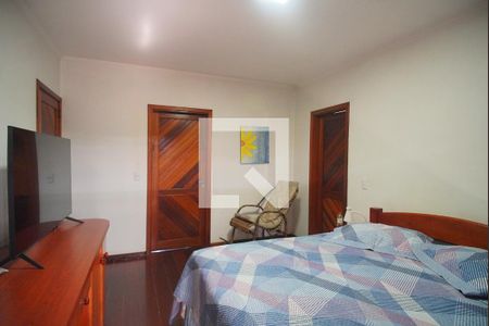 Casa à venda com 360m², 3 quartos e 2 vagas Casa à venda com 360m², 3 quartos e 2 vagasSuíte