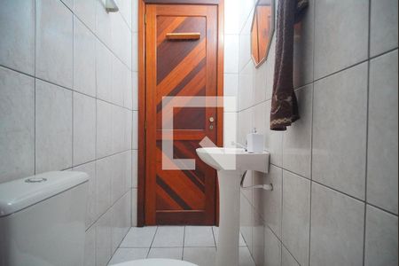 Casa à venda com 360m², 3 quartos e 2 vagas Casa à venda com 360m², 3 quartos e 2 vagasLavabo