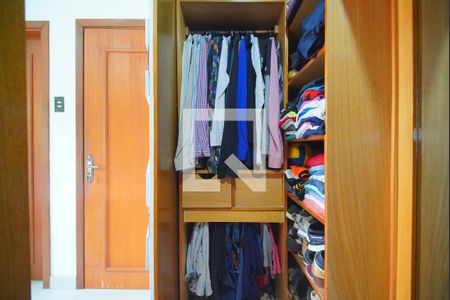 Casa à venda com 350m², 3 quartos e 5 vagasCloset