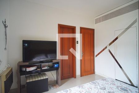 Casa à venda com 350m², 3 quartos e 5 vagasSuíte