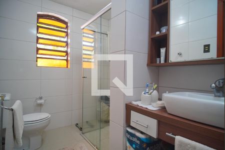 Casa à venda com 350m², 3 quartos e 5 vagasBanheiro da Suíte