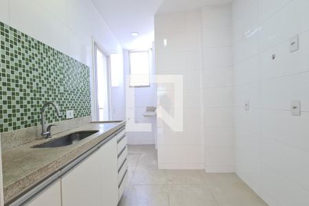 Apartamento à venda com 80m², 2 quartos e sem vagaCozinha