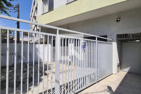 Apartamento à venda com 80m², 2 quartos e sem vagaFachada com placa