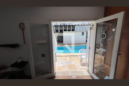 Casa para alugar com 350m², 3 quartos e 4 vagas Casa para alugar com 350m², 3 quartos e 4 vagasQuarto 1