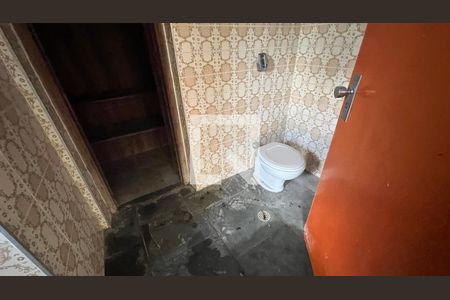 Casa para alugar com 350m², 3 quartos e 4 vagas Casa para alugar com 350m², 3 quartos e 4 vagasBanheiro do salão