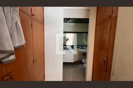 Casa para alugar com 350m², 3 quartos e 4 vagas Casa para alugar com 350m², 3 quartos e 4 vagasCloset