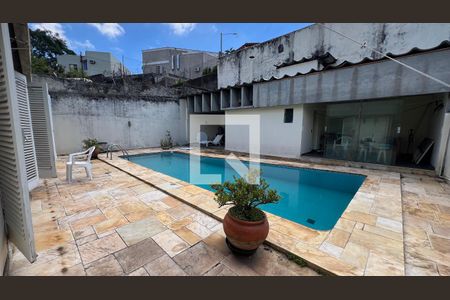 Casa para alugar com 350m², 3 quartos e 4 vagas Casa para alugar com 350m², 3 quartos e 4 vagasPiscina