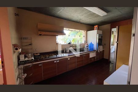 Casa para alugar com 350m², 3 quartos e 4 vagas Casa para alugar com 350m², 3 quartos e 4 vagasCozinha
