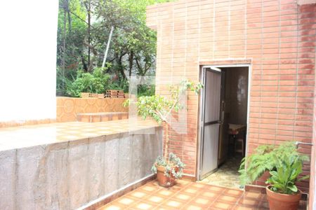 Casa à venda com 200m², 4 quartos e 3 vagasQuintal