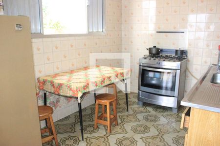 Casa à venda com 200m², 4 quartos e 3 vagasCozinha